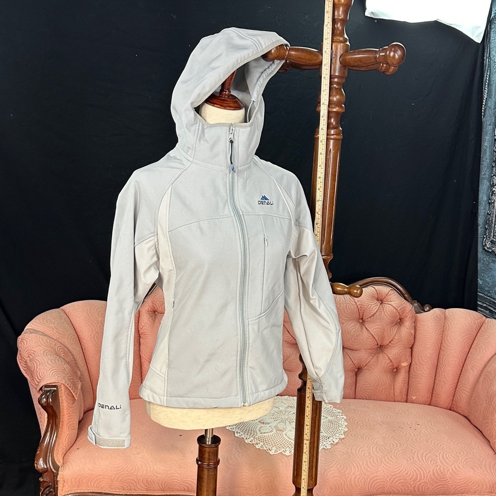 Women's Light Gray Ski Jacket Denali